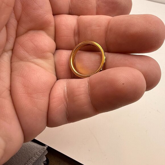 Gold Tone Channel Set Red & Clear Stone Band Ring Size 7.5 Fashion Jewelry - Picture 4 of 6